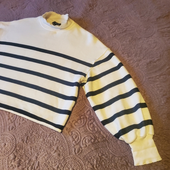 J.CREW Heritage Terry Mockneck Cropped Sweashirt In Stripe Women's SZ S - Picture 6 of 14